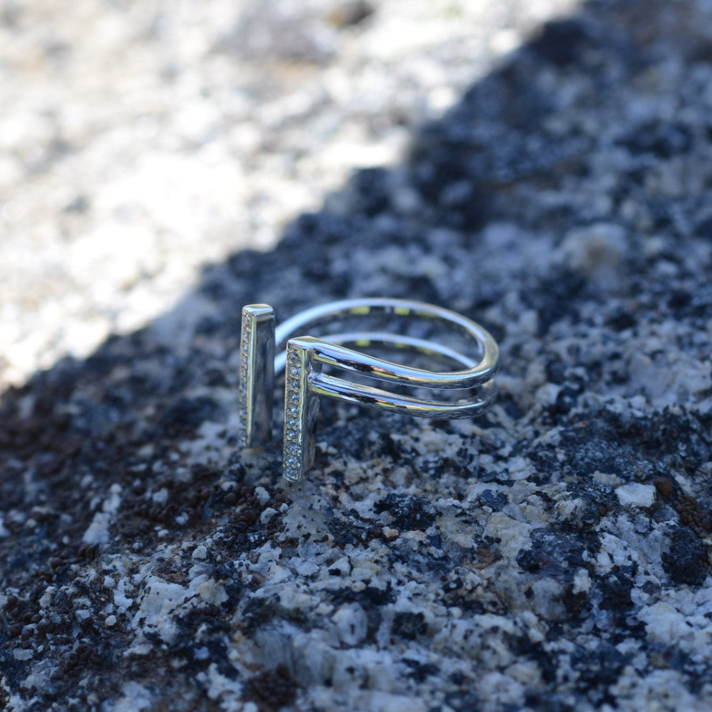 DBL VERTICAL BAR RING - SILVER + CZ – ALDIA